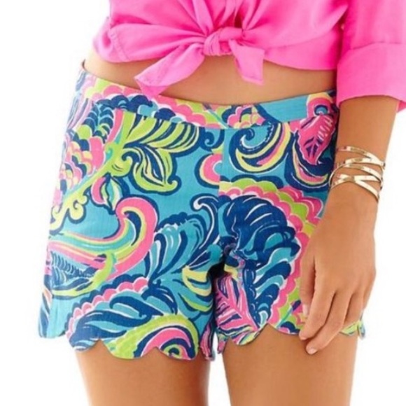 NWT Lily Pulitzer Private Island Scalloped Shorts. Size 6 - Picture 1 of 6